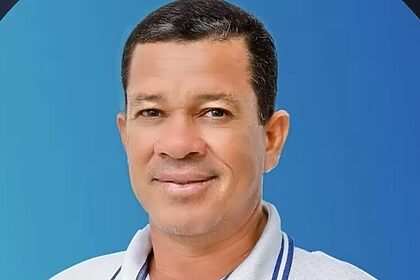 Ex-vereador Ernesto com semblante feliz