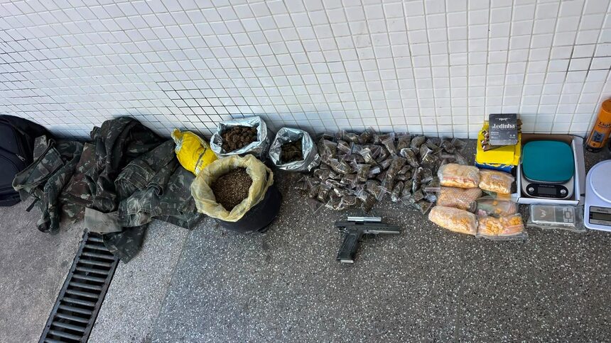 Drogas e materiais ilícitos apreendidos