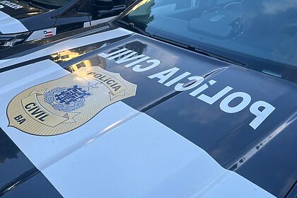 Viatura da Polícia Civil