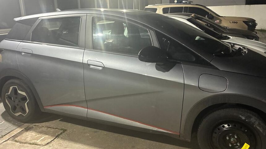 Carro recuperado em Itapuã