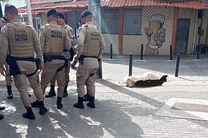 PMs isolam área de crime em Camaçari