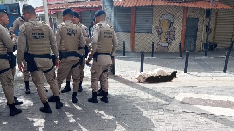 PMs isolam área de crime em Camaçari