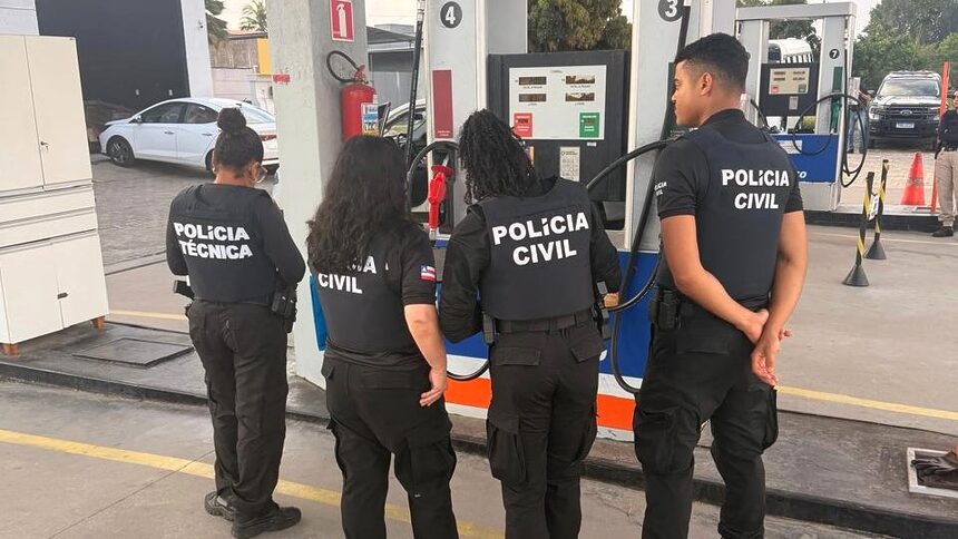 Policiais civis durante operação Mistura Incerta