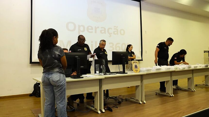 Policiais no COI