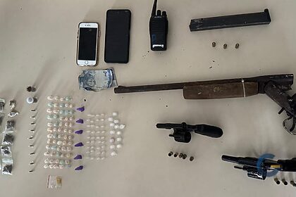 Armas e drogas apreendidas em Lauro