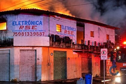 Lojas pegando foto em Alagoinhas